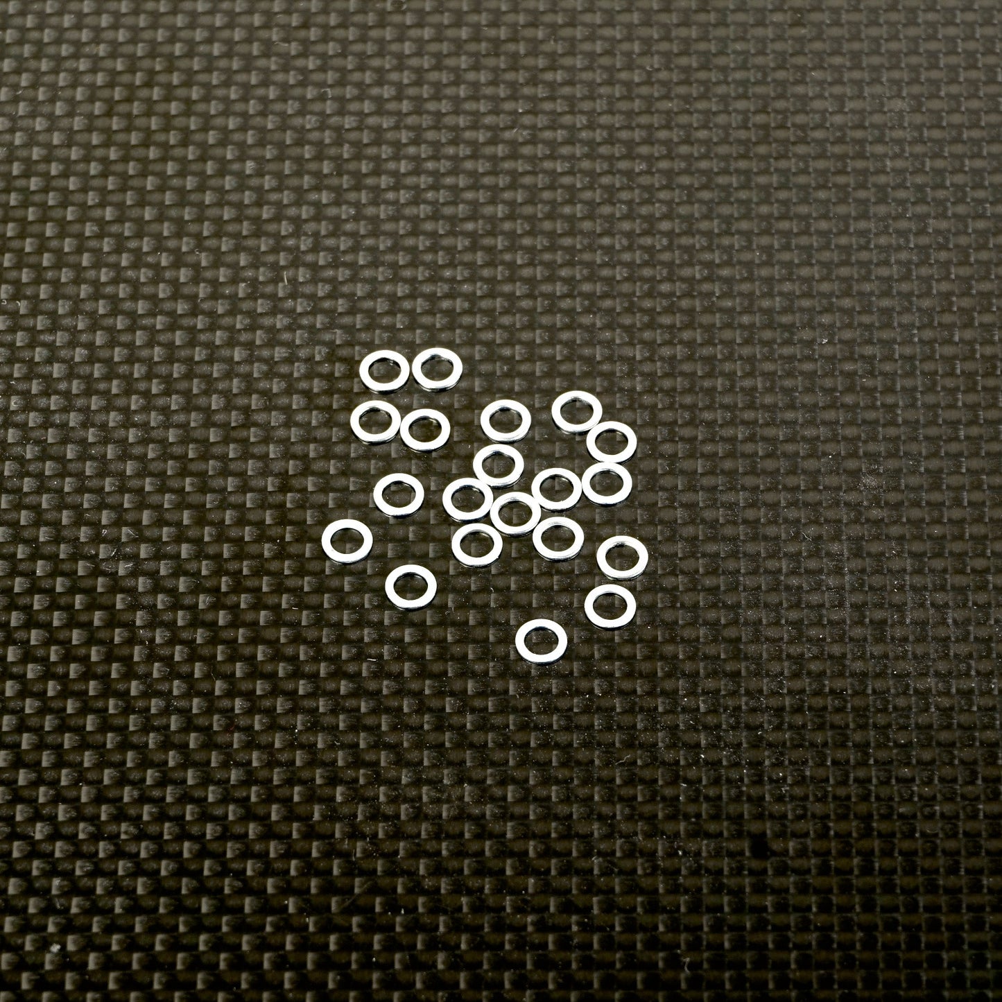 King Pin Shim, M3.3x0.4 for Lightning/Assoc.R5 series C-02-VBC-5069