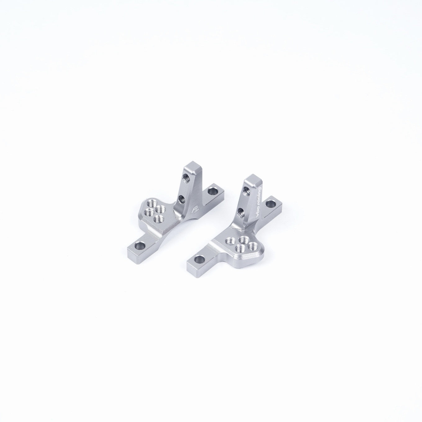 WildFireD08 Front Upper Bulkhead Set (FR+FL) D-05-VBC-0218
